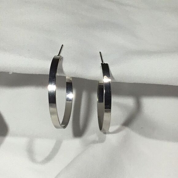 Silver Tone Hoops (UC3) - Picture 1 of 5